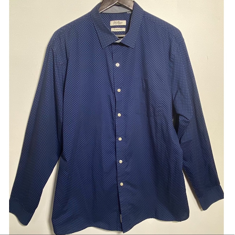 🚫SOLD 🚫 Blue Polka Dot long sleeve Van Hewsen shirt XL